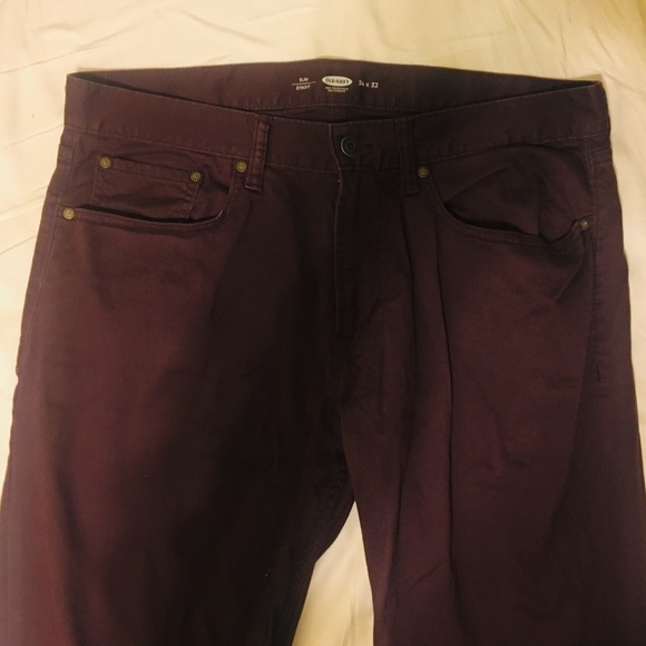 Men’s Old Navy burgundy pants - Picture 3 of 5